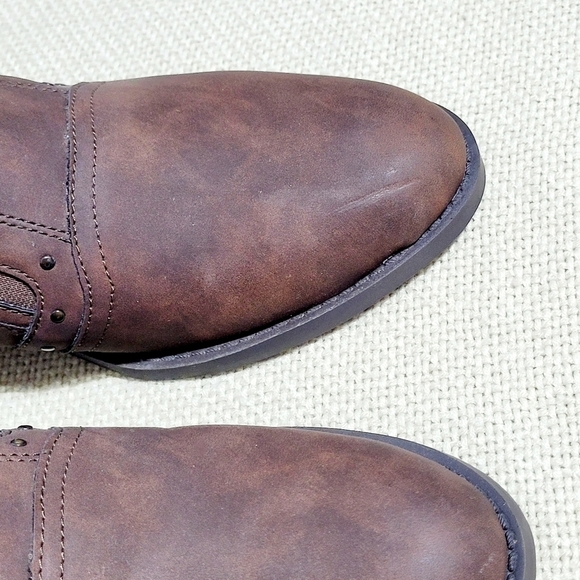 NWT Mootsie Tootsie Kira Distressed Chocolate Slip-on (9.5M) - Picture 11 of 12